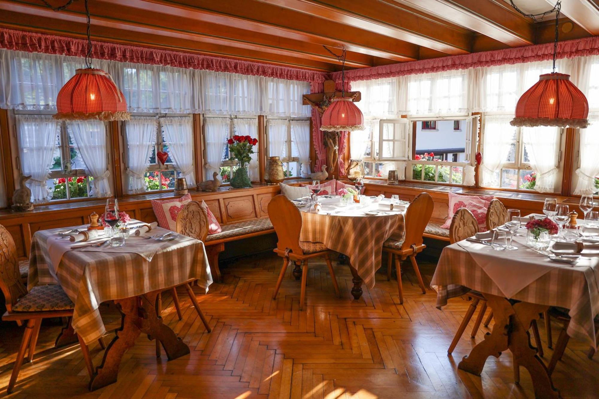 Hotel-Gasthaus Goldener Engel Glottertal Dış mekan fotoğraf