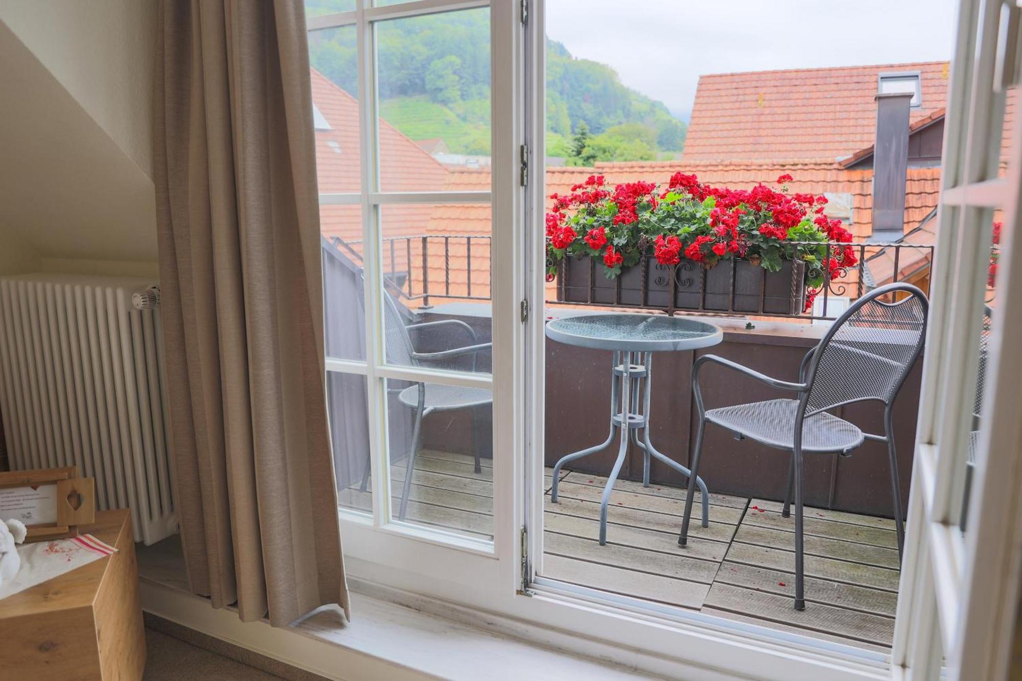 Hotel-Gasthaus Goldener Engel Glottertal Dış mekan fotoğraf