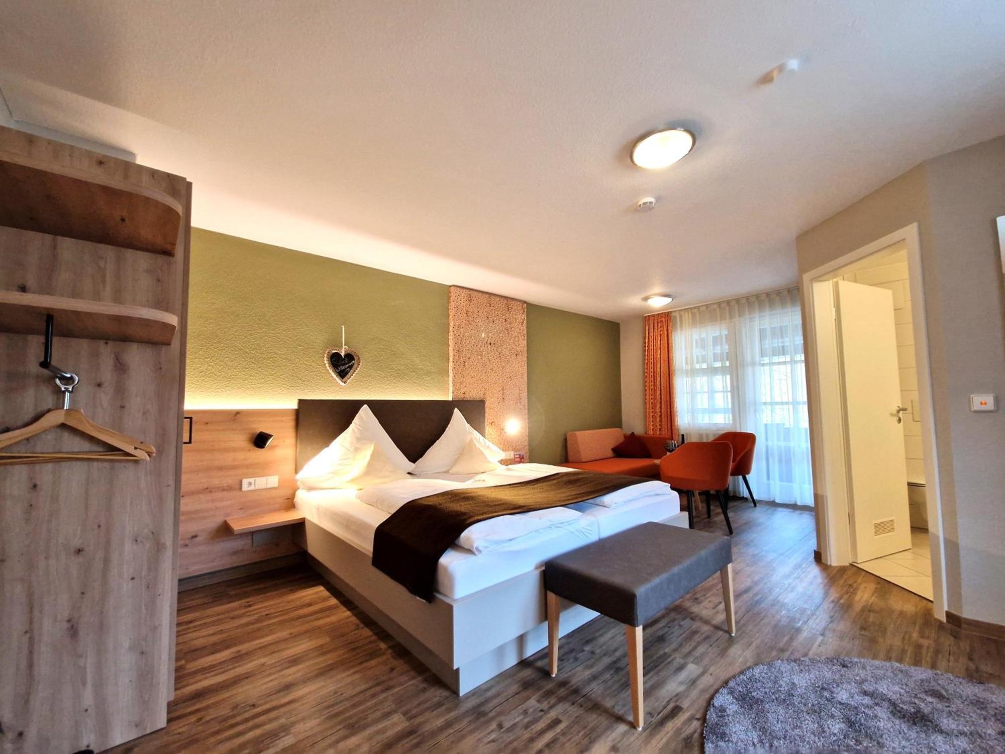 Hotel-Gasthaus Goldener Engel Glottertal Dış mekan fotoğraf