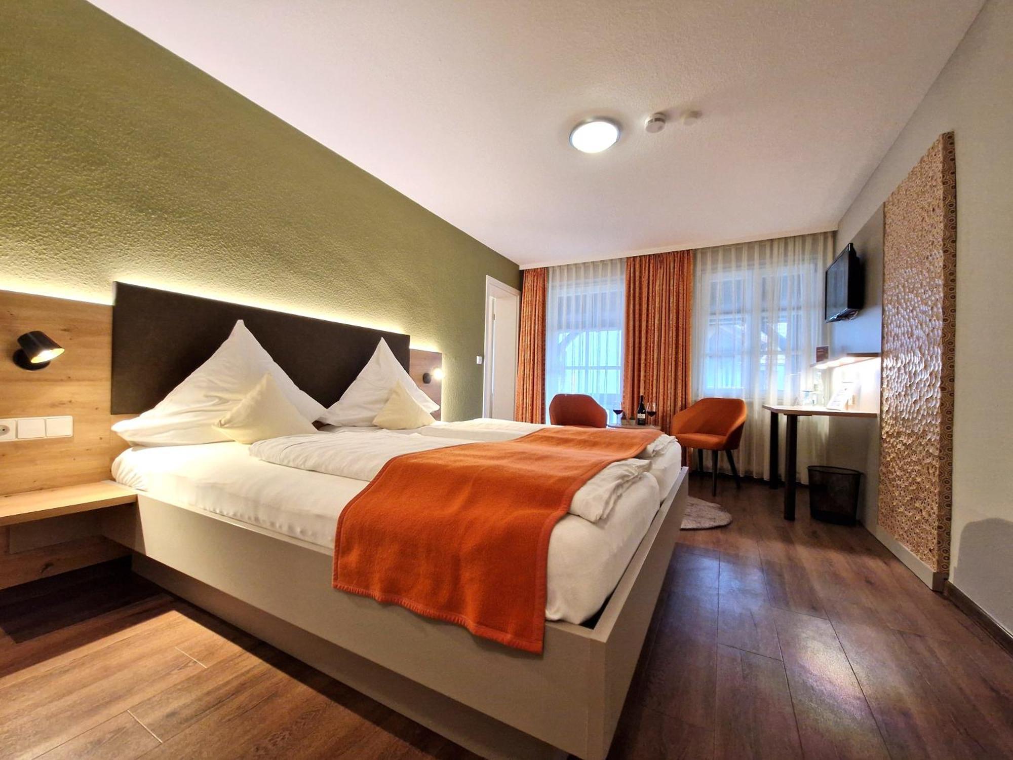 Hotel-Gasthaus Goldener Engel Glottertal Dış mekan fotoğraf